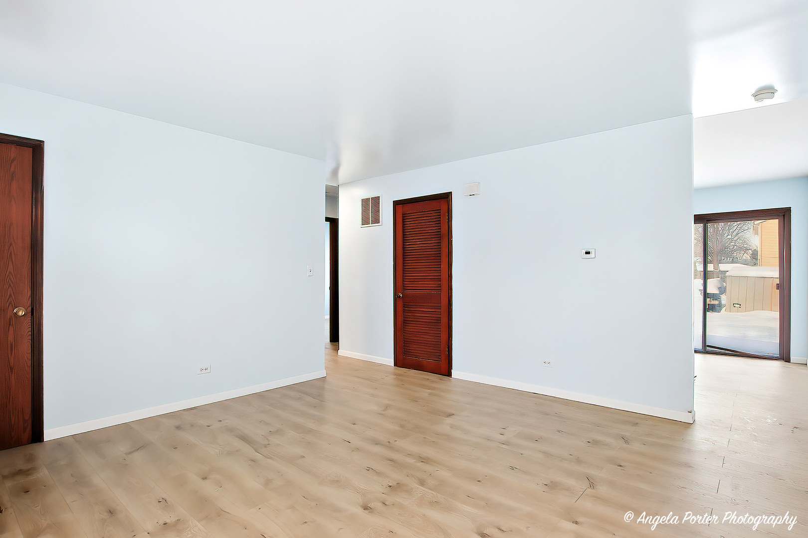 831 Washington Street, Unit 2 Woodstock, IL 60098 - Photo 9 of 16