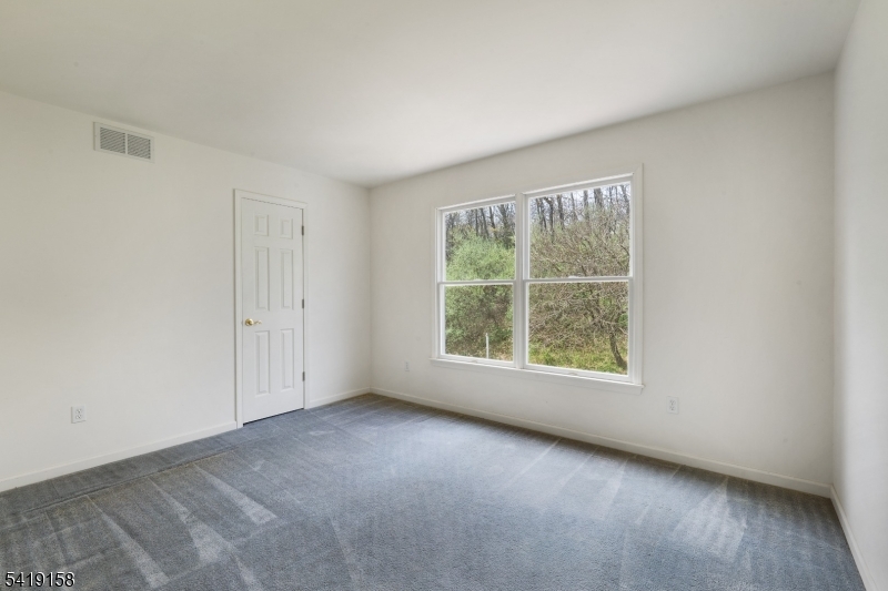 59 Petersburg Road Hackettstown, NJ 07840 - Photo 11 of 26