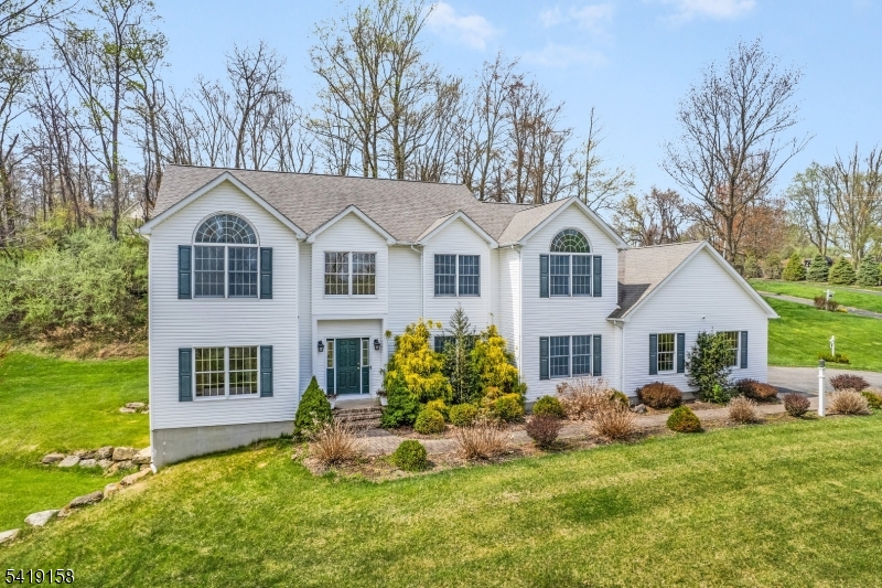 59 Petersburg Road Hackettstown, NJ 07840 - Photo 2 of 26