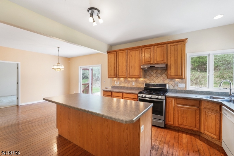 59 Petersburg Road Hackettstown, NJ 07840 - Photo 6 of 26