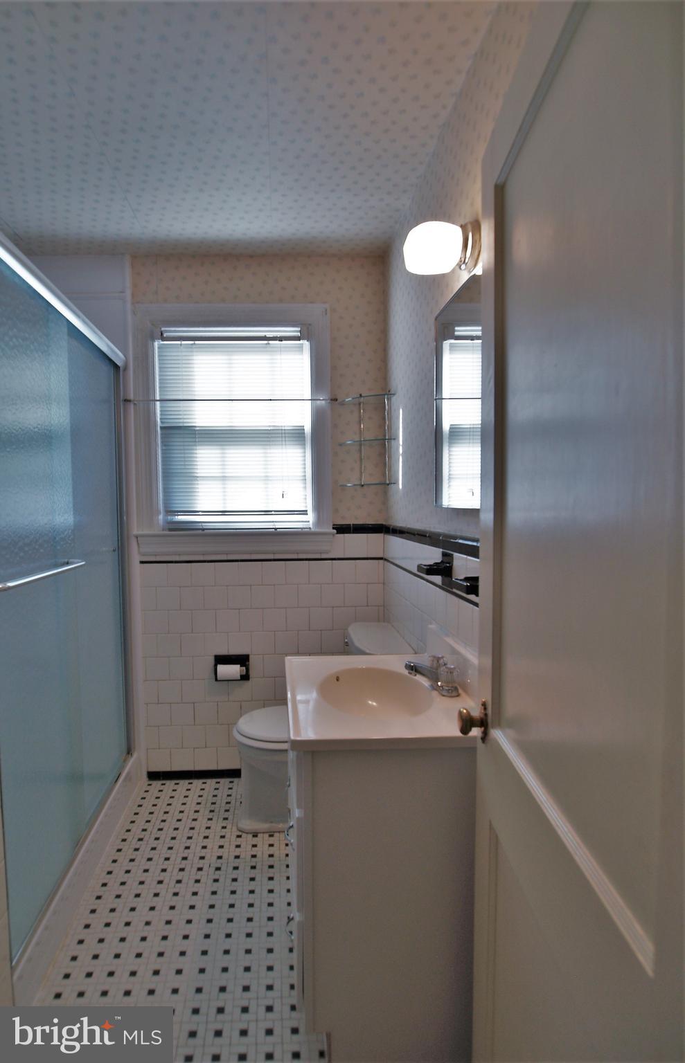 443 Cleveland Road Linthicum Heights, MD 21090 - Photo 11 of 21