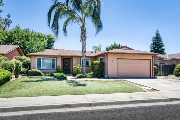 $385,000 | 1504 Scott Avenue, Clovis, CA 93611