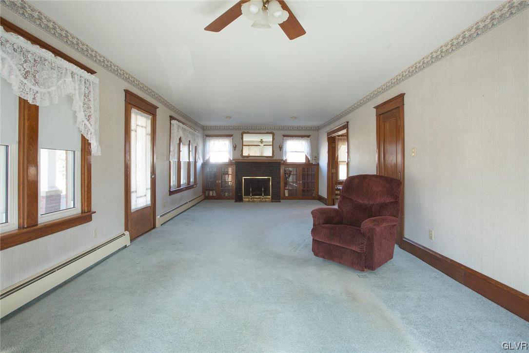 4259 Newburg Road Bethlehem, PA 18020 - Photo 4 of 28 Gallery Image 4