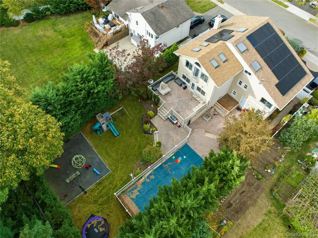 $1,699,000 | 12 Flo Drive, Syosset, NY 11791