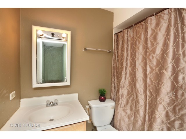 544 Inverrary Lane Deerfield, IL 60015 - Photo 10 of 10