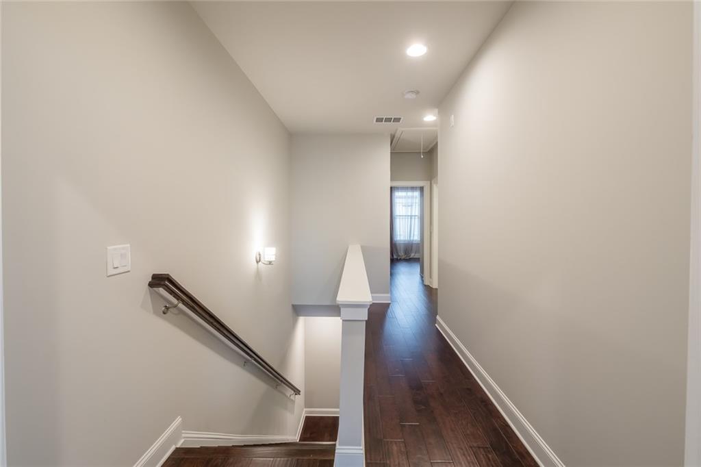 4216 Deming Circle Atlanta, GA 30342 - Photo 11 of 25