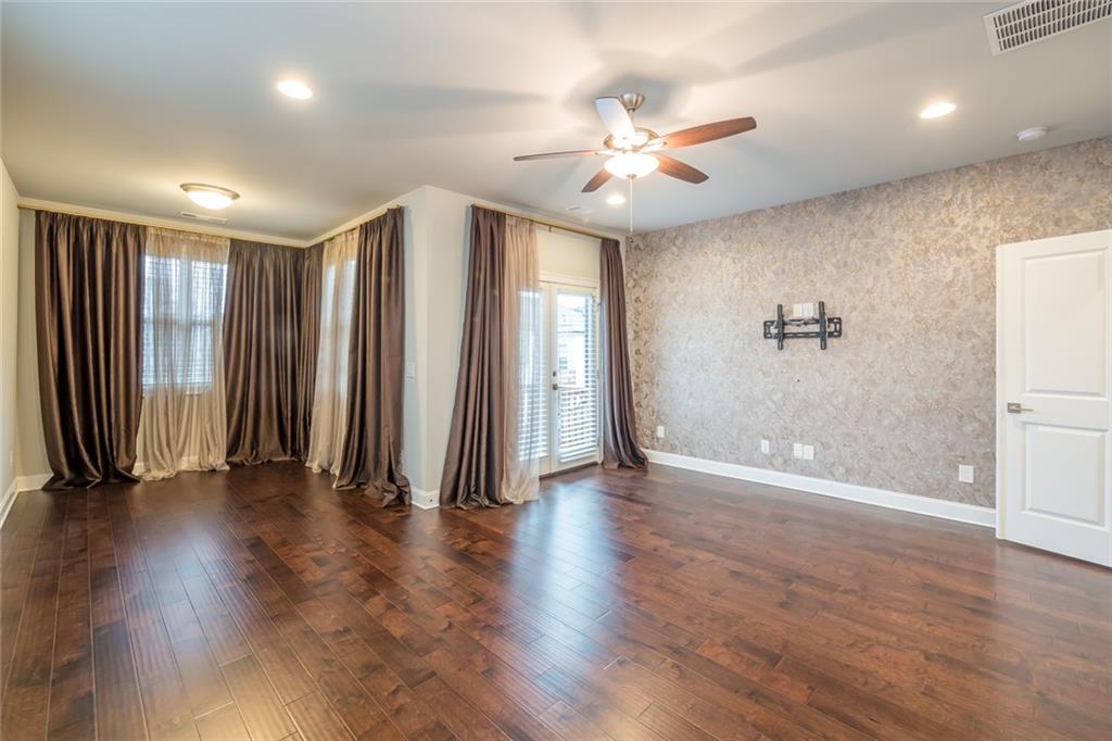 4216 Deming Circle Atlanta, GA 30342 - Photo 12 of 25