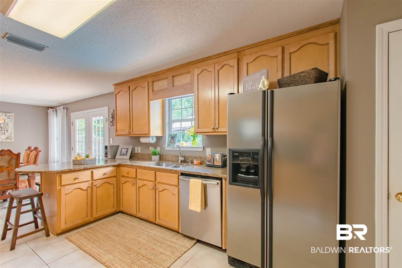 101 Raphael Semmes Drive West Daphne, AL 36527 - Photo 16 of 45