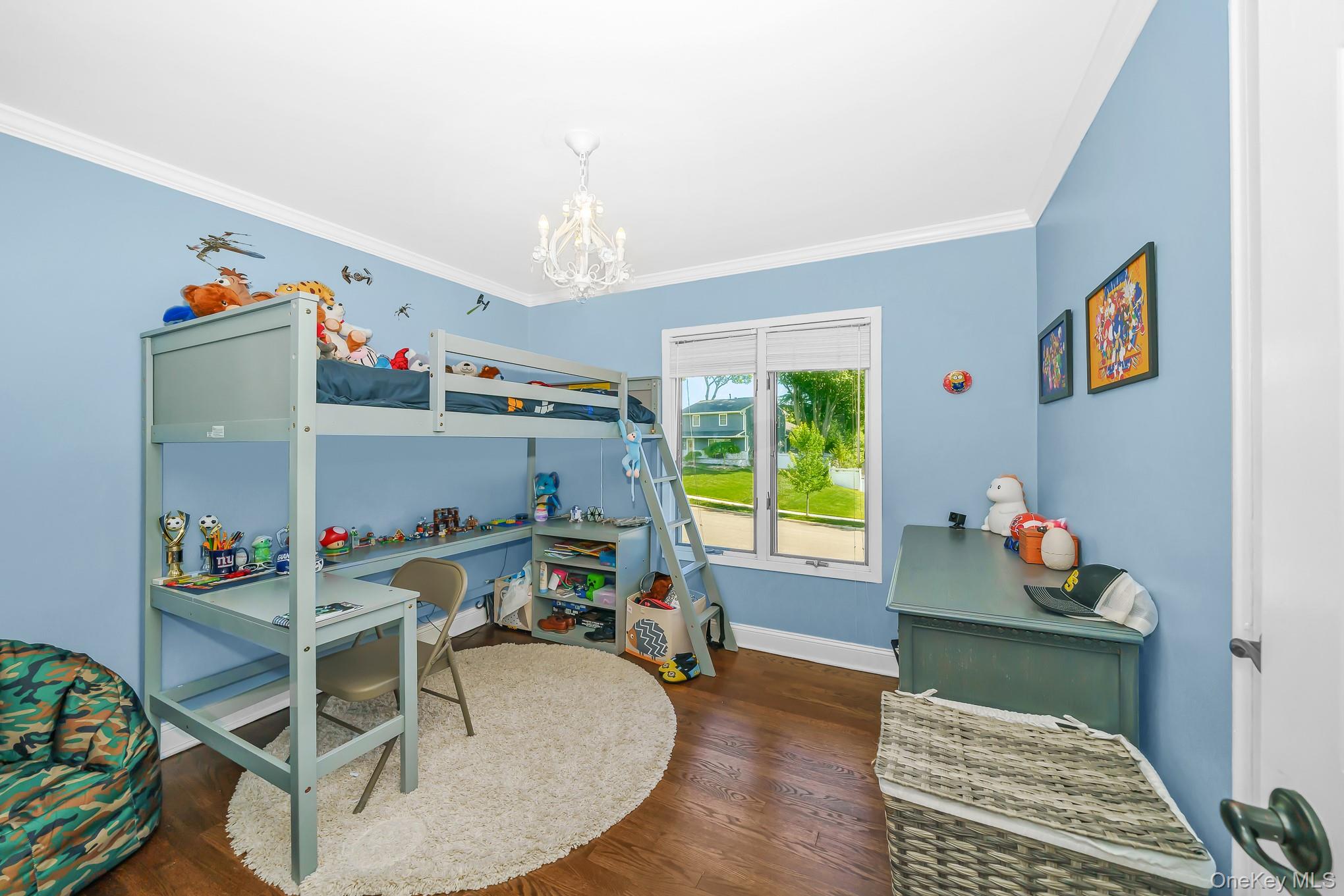 9 Wayne Place Commack, NY 11725 - Photo 22 of 36