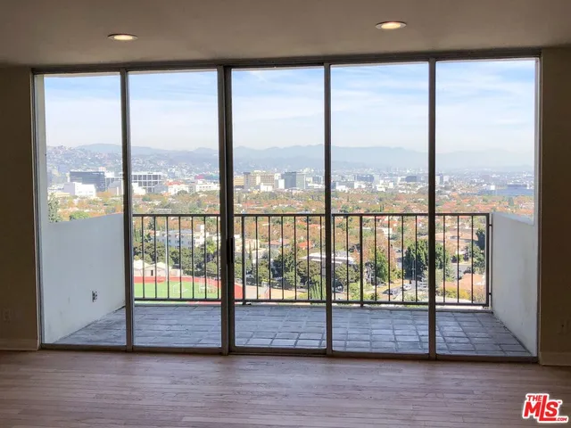 $5,200 | 2160 Century Park East, Unit 1202, Los Angeles, CA 90067