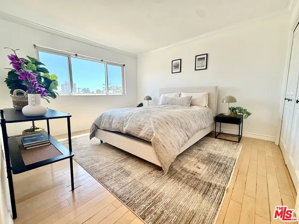 $1,199,900 | 914 Lincoln Boulevard, Unit 301, Santa Monica, CA 90403