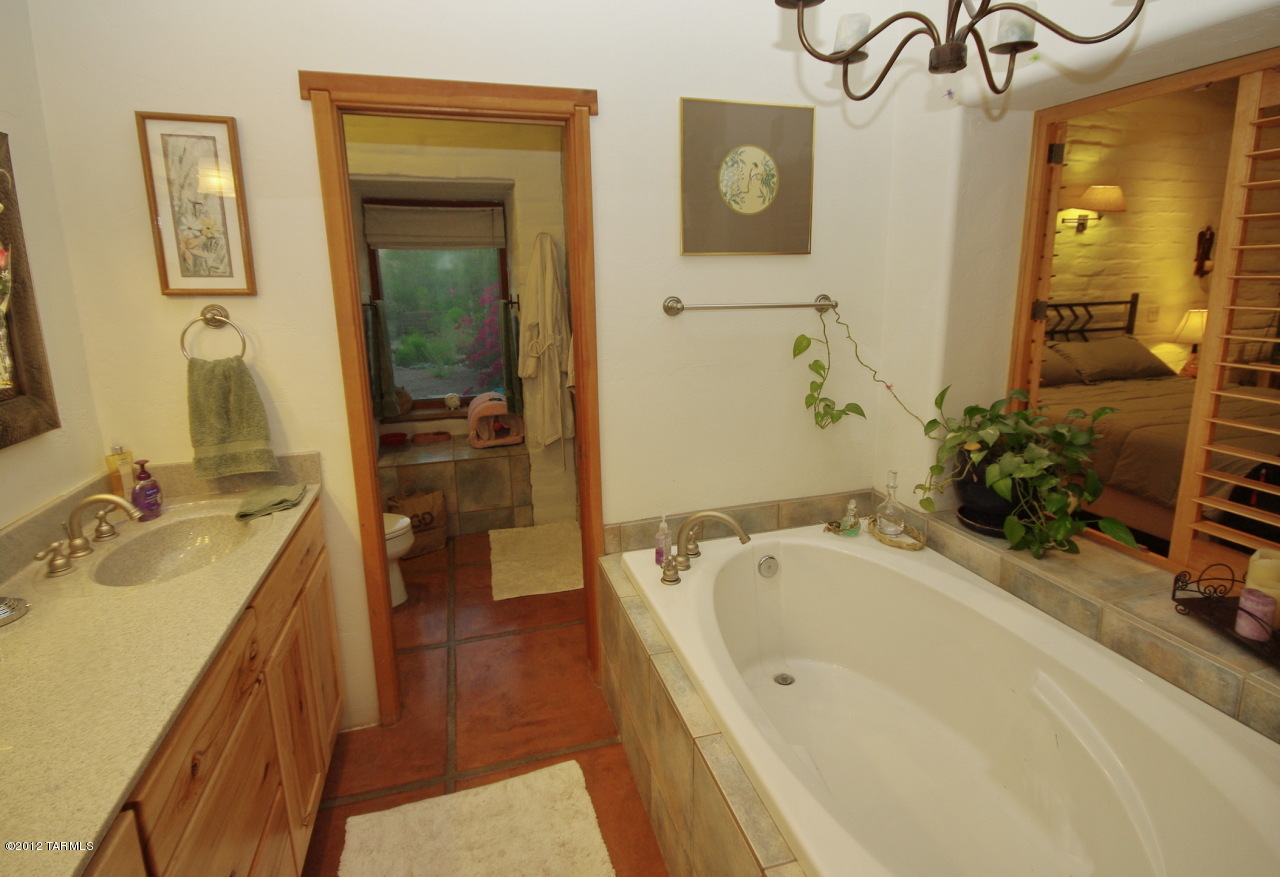 2525 West Glover Road Tucson, AZ 85742 - Photo 33 of 34
