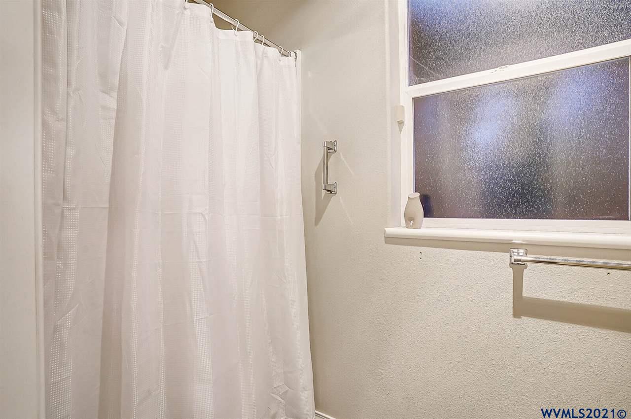 715 Southwest 8th Street Sublimity, OR 97385 - Photo 26 of 42 Gallery Image 26