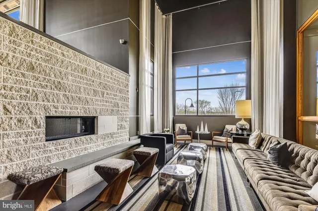 $865,000 | 20763 Crescent Pointe Place, Ashburn, VA 20147