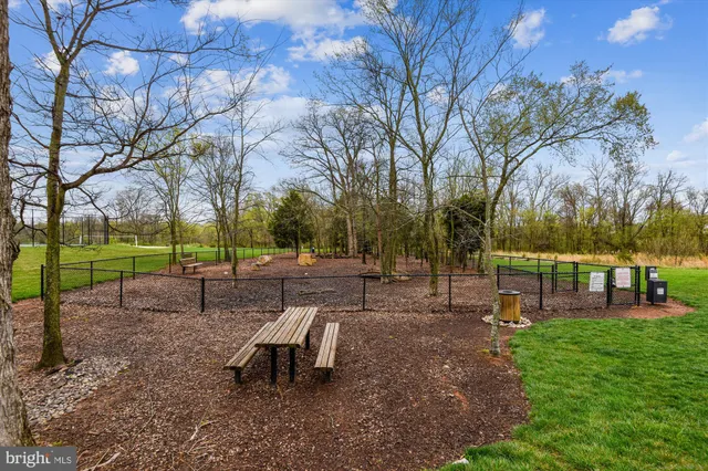 $865,000 | 20763 Crescent Pointe Place, Ashburn, VA 20147