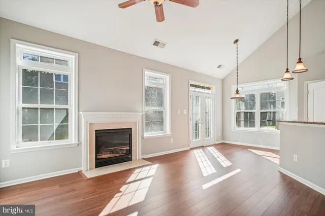 $865,000 | 20763 Crescent Pointe Place, Ashburn, VA 20147