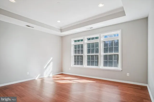 $865,000 | 20763 Crescent Pointe Place, Ashburn, VA 20147