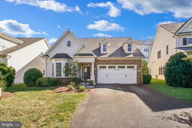 $865,000 | 20763 Crescent Pointe Place, Ashburn, VA 20147