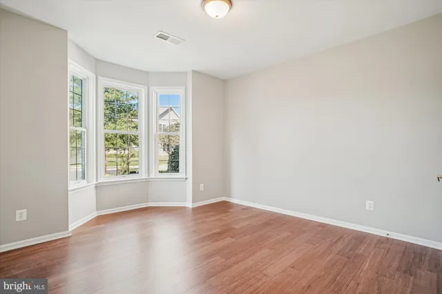 $865,000 | 20763 Crescent Pointe Place, Ashburn, VA 20147