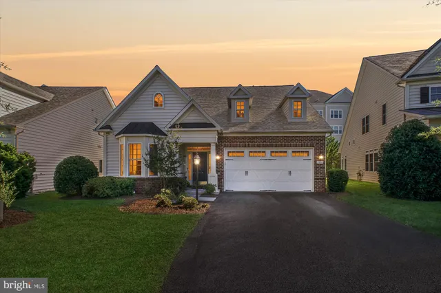 $865,000 | 20763 Crescent Pointe Place, Ashburn, VA 20147