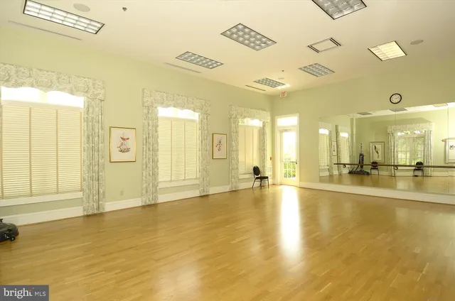 $865,000 | 20763 Crescent Pointe Place, Ashburn, VA 20147