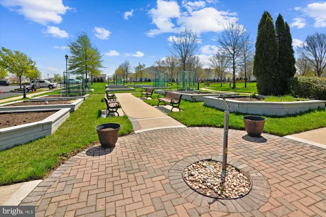 $865,000 | 20763 Crescent Pointe Place, Ashburn, VA 20147