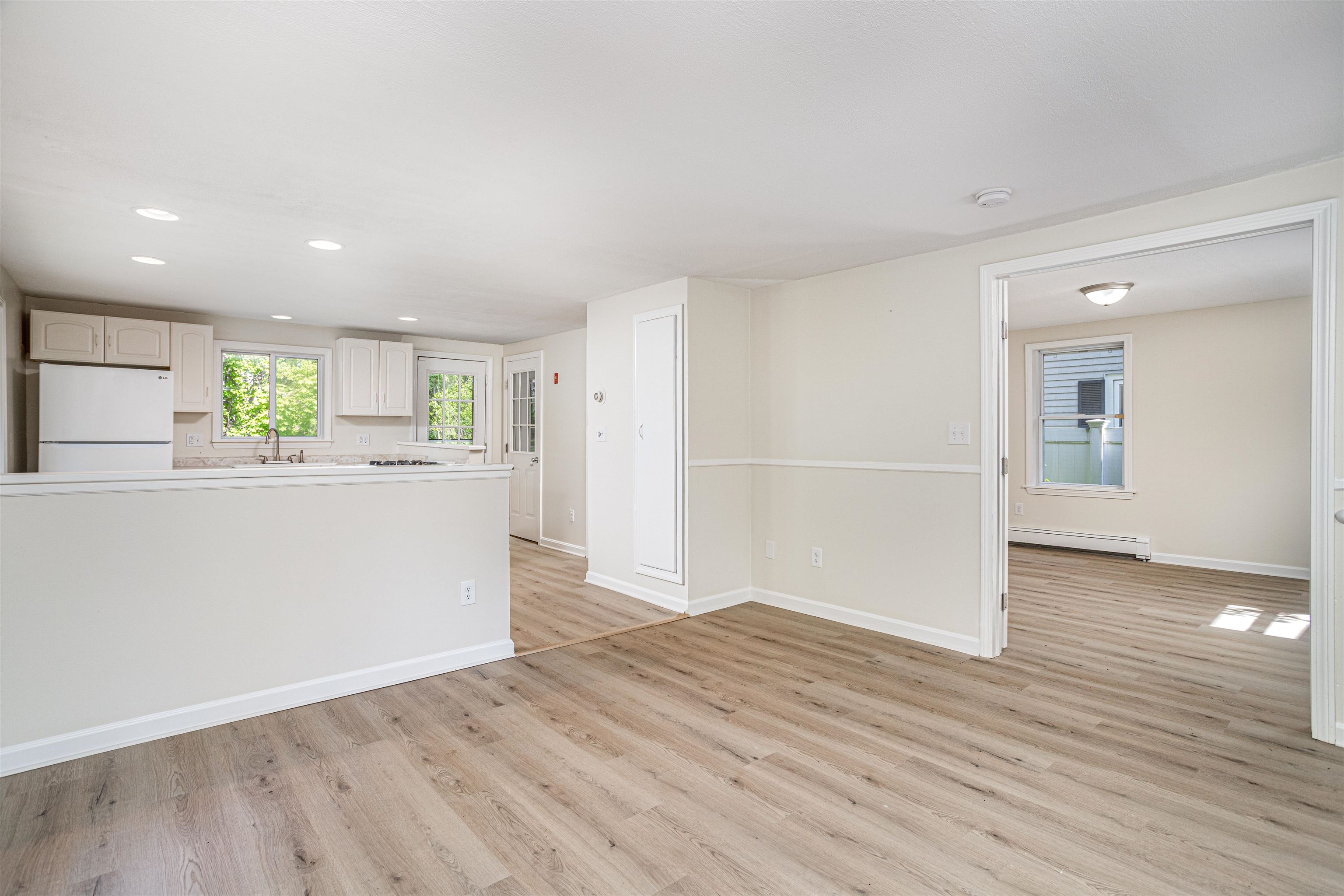3 Tuttle Court Rochester, NH 03839 - Photo 8 of 18