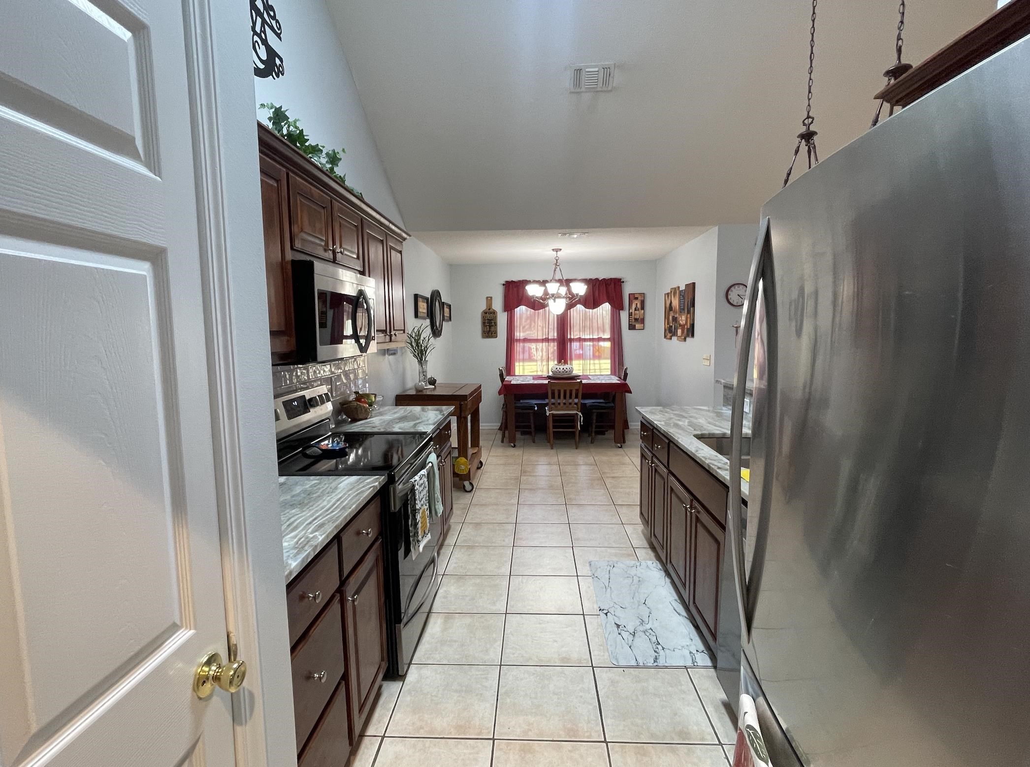 17643 East View Loop Foley, AL 36535 - Photo 14 of 25 Kitchen