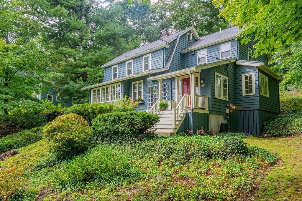 11 Wachusett Drive Lexington, MA 02421 - Photo 1 of 42 a front view of a house with garden