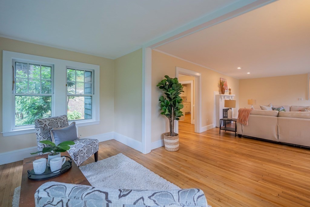 11 Wachusett Drive Lexington, MA 02421 - Photo 11 of 42 a living room with furniture and potted plant