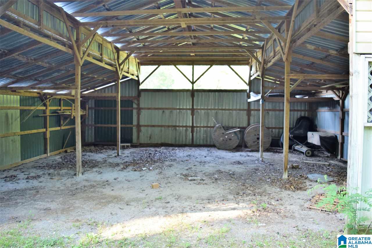 8389 North Valley Road Pinson, AL 35126 - Photo 4 of 38