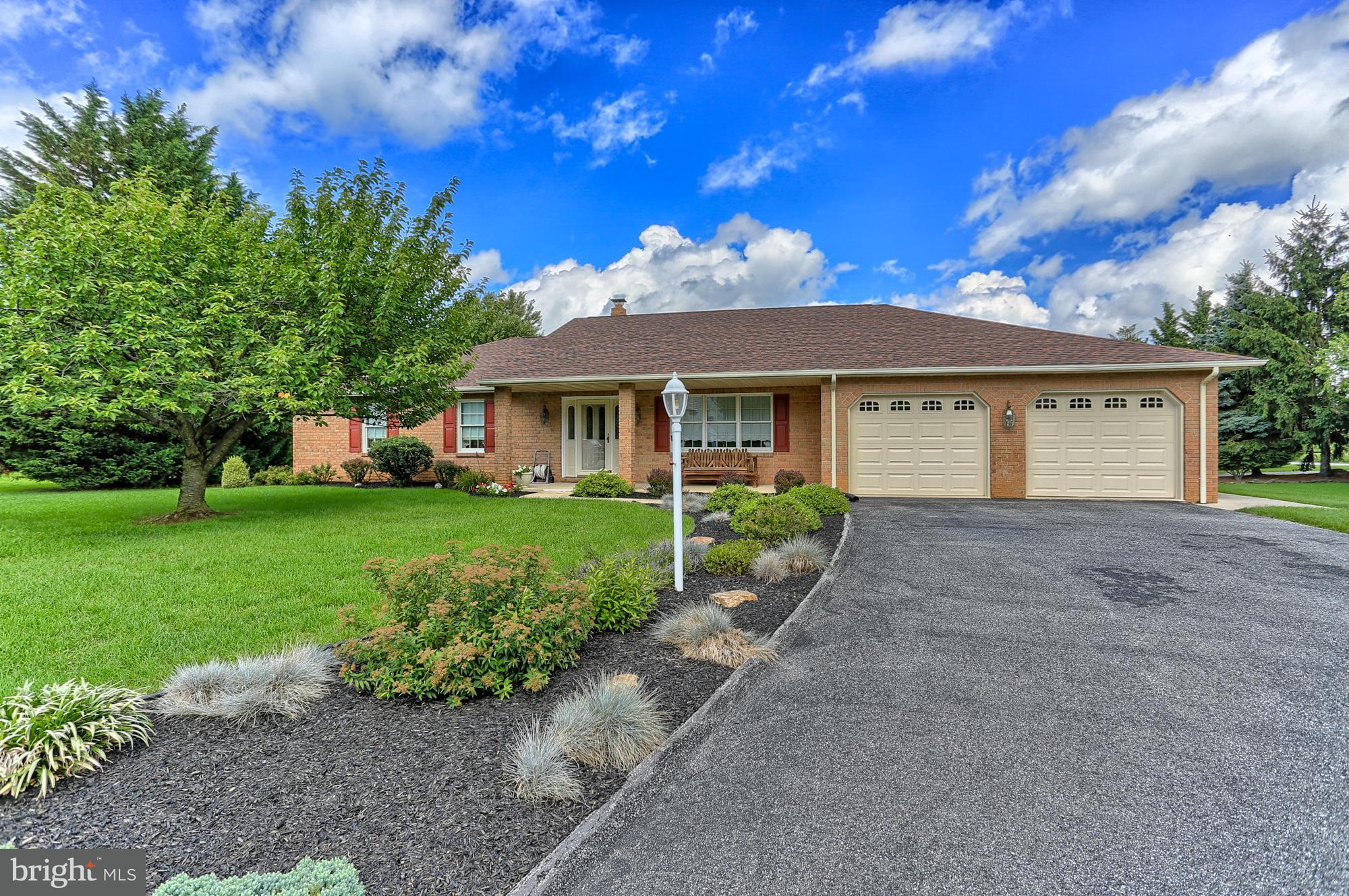 1037 Woodridge Road Red Lion, PA 17356 - Photo 1 of 46 Gallery Image 1