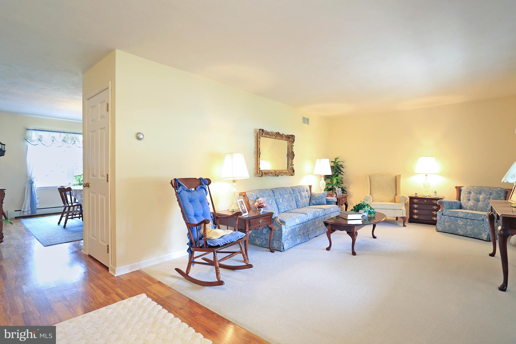 1037 Woodridge Road Red Lion, PA 17356 - Photo 3 of 46 Gallery Image 3