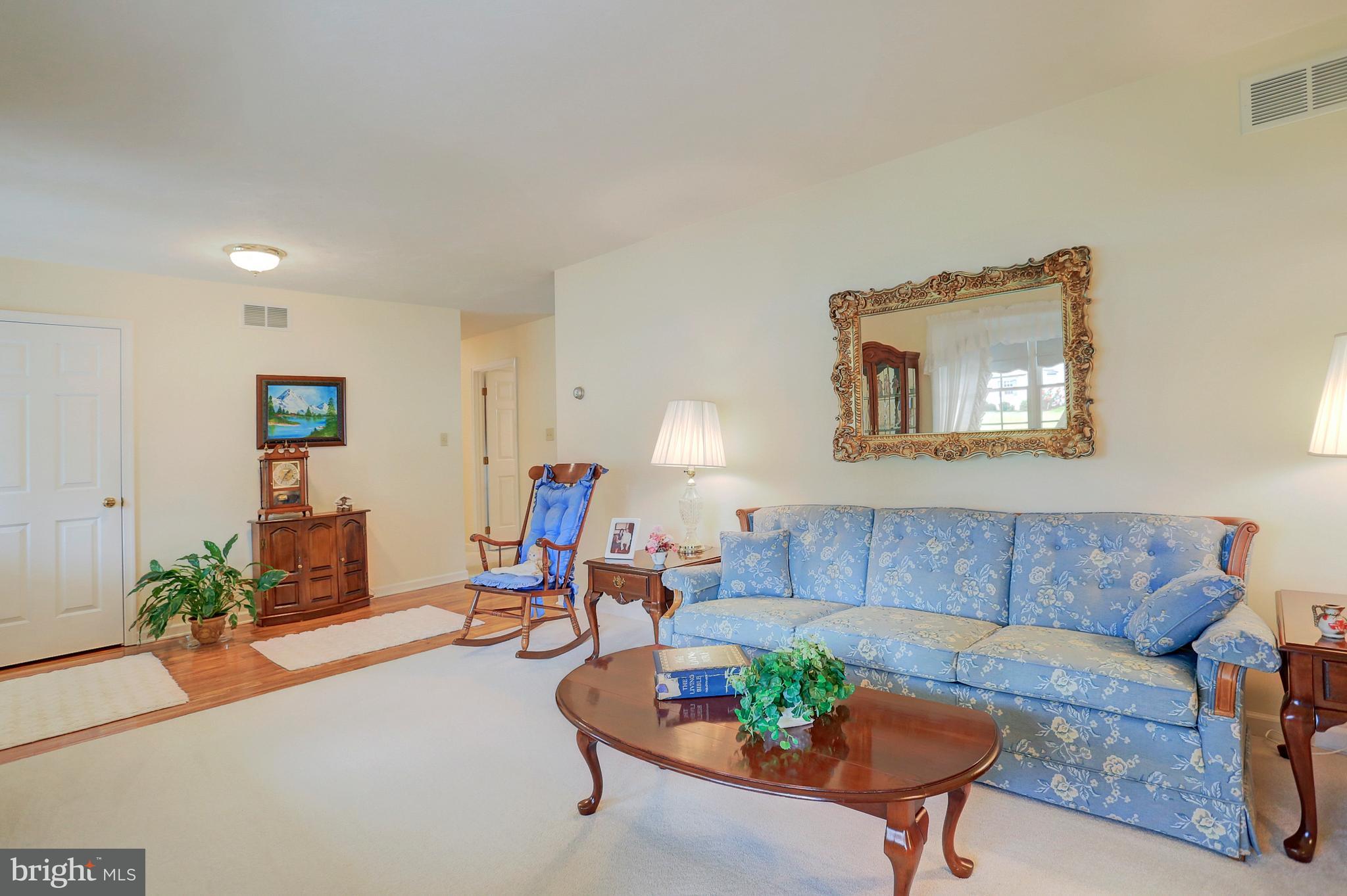 1037 Woodridge Road Red Lion, PA 17356 - Photo 5 of 46 Gallery Image 5