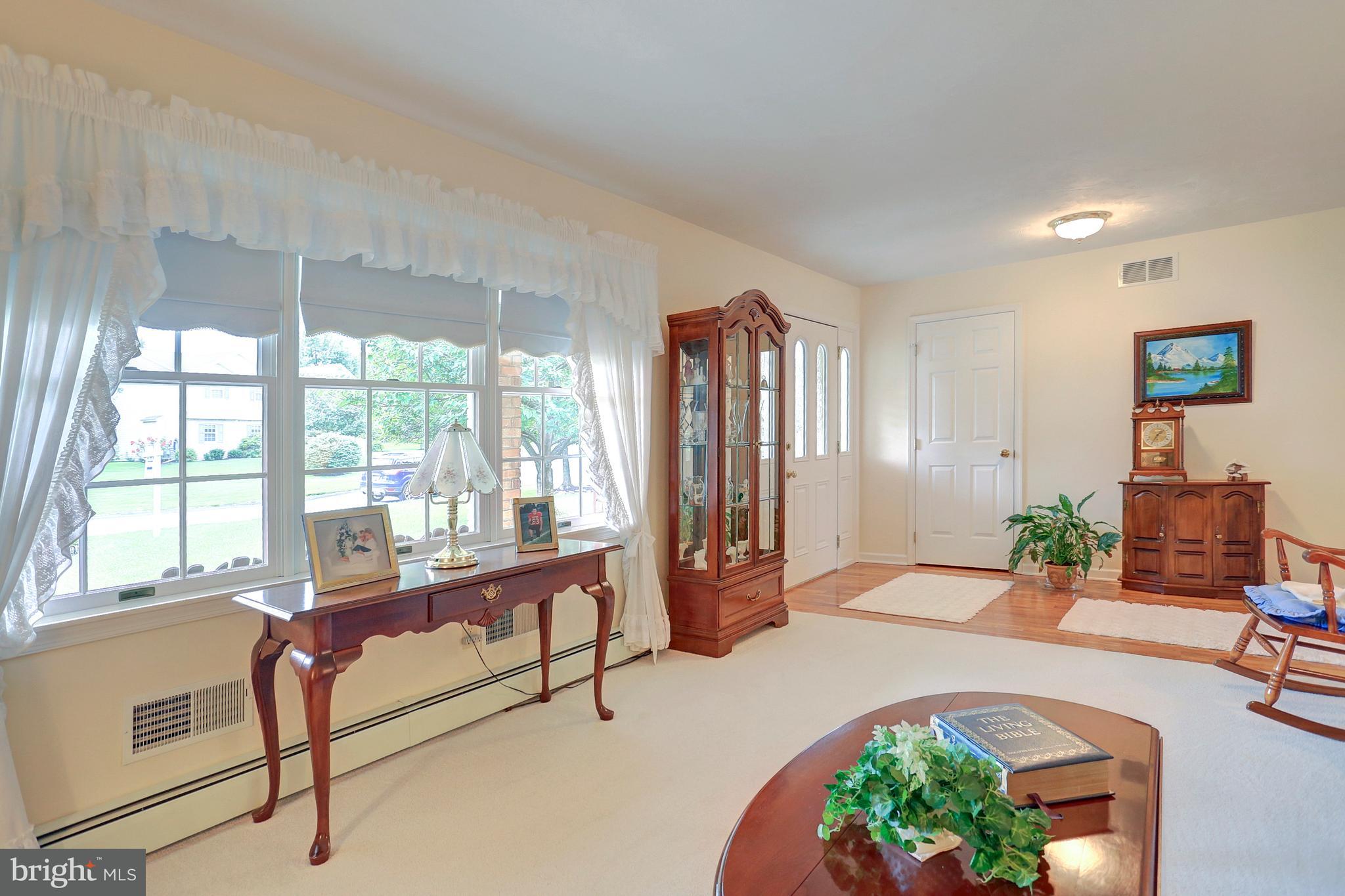 1037 Woodridge Road Red Lion, PA 17356 - Photo 6 of 46 Gallery Image 6