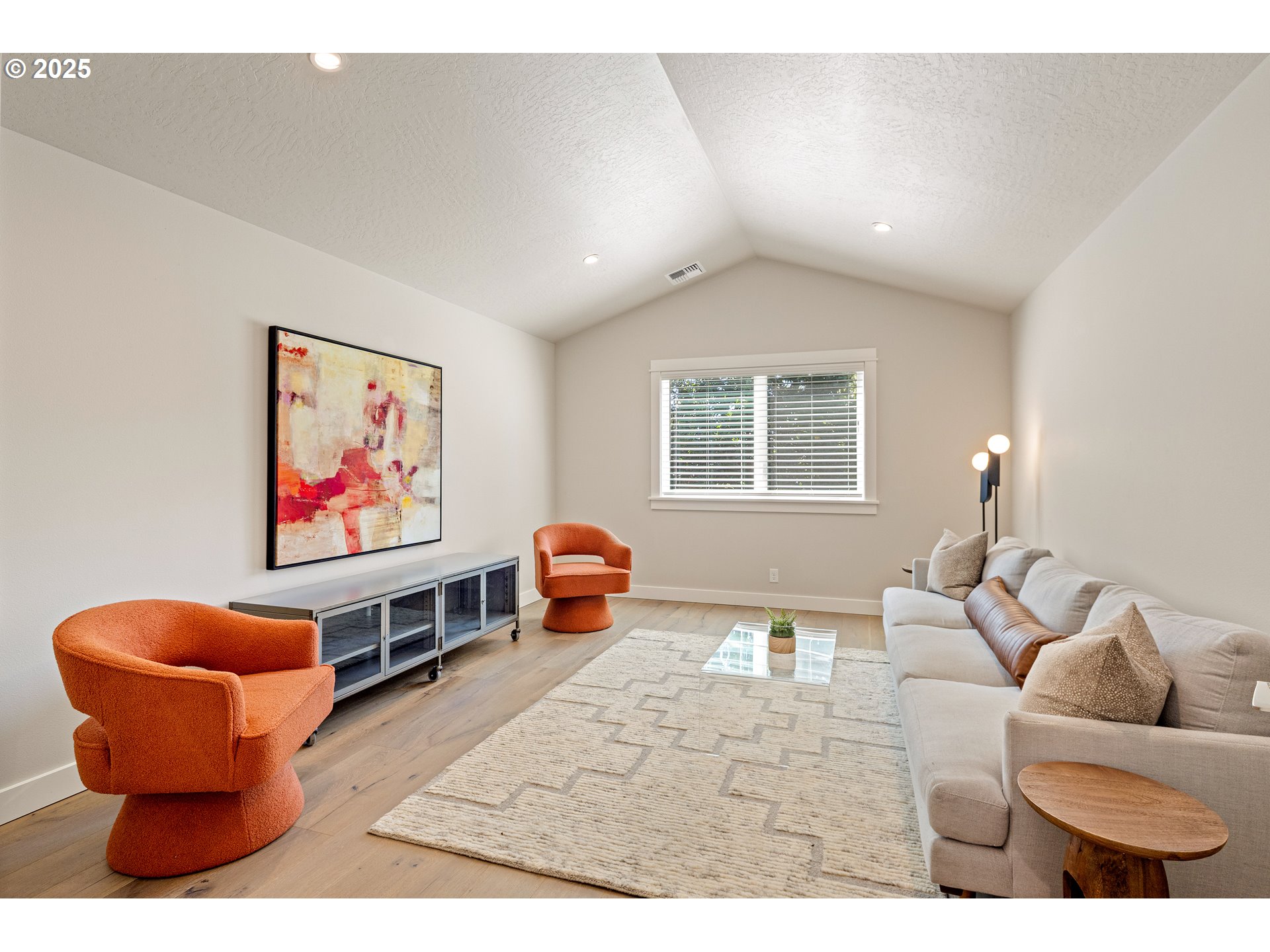 1408 Taylor Street Eugene, OR 97402 - Photo 25 of 43 a living room with furniture a rug and a window