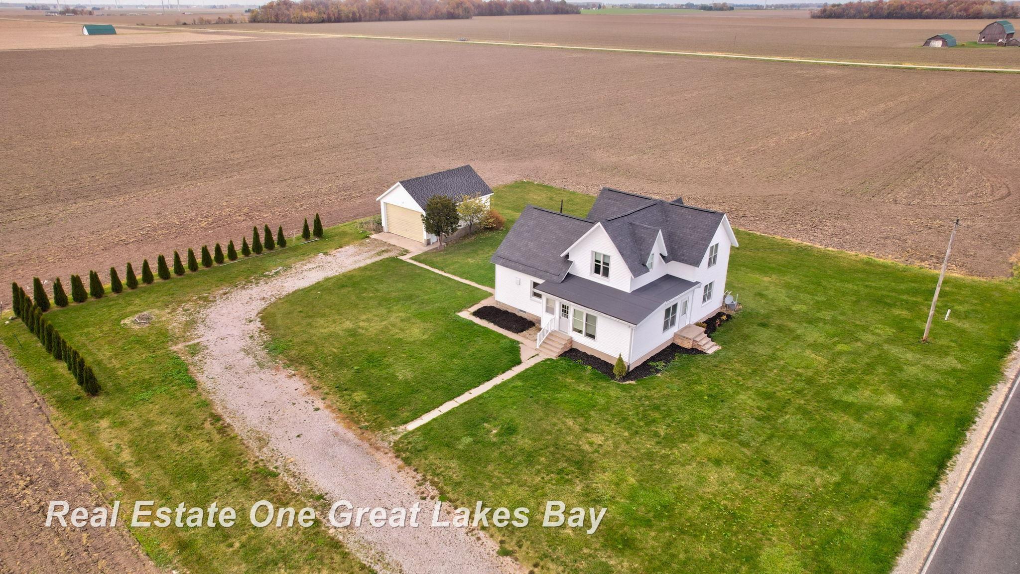 4060 Dickerson Road Akron, MI 48701 - Photo 2 of 62