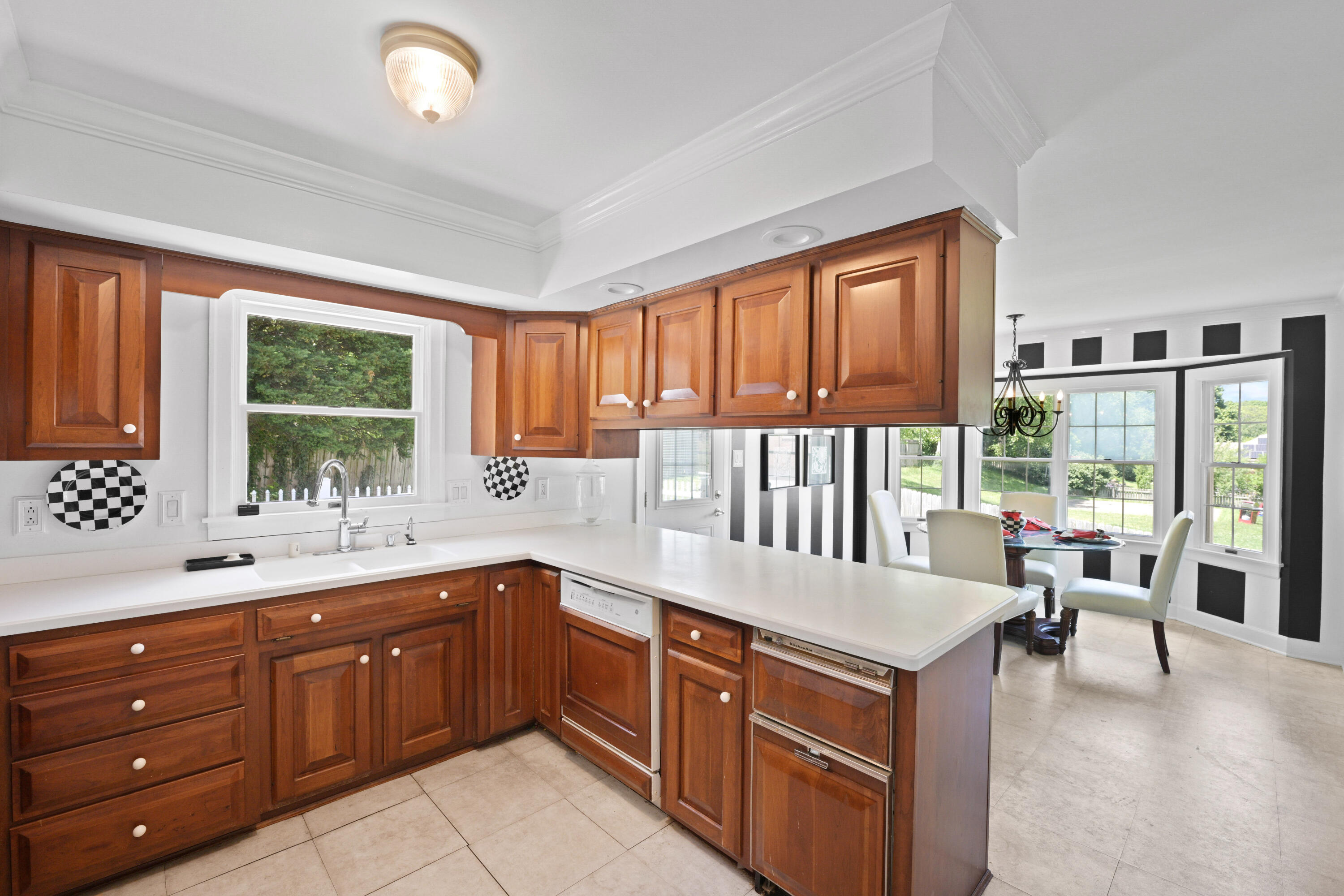 897 Turkey Foot Road Lexington, KY 40502 - Photo 12 of 49 Kitchen