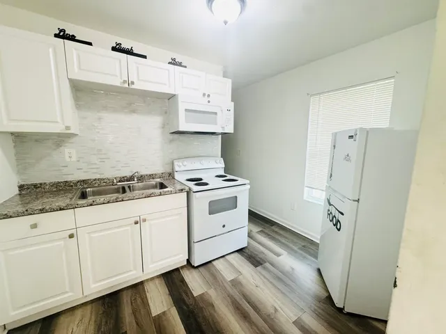 $89,900 | 824 Golden Street, Unit A AND B, Tallahassee, FL 32304