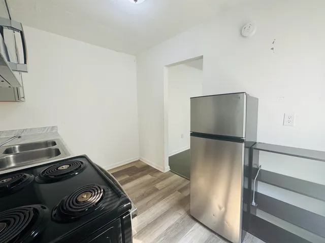 $89,900 | 824 Golden Street, Unit A AND B, Tallahassee, FL 32304