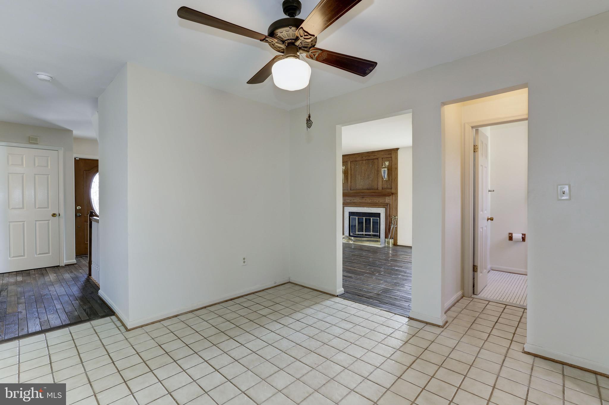 5472 Waterloo Road Columbia, MD 21045 - Photo 23 of 55 Kitchen