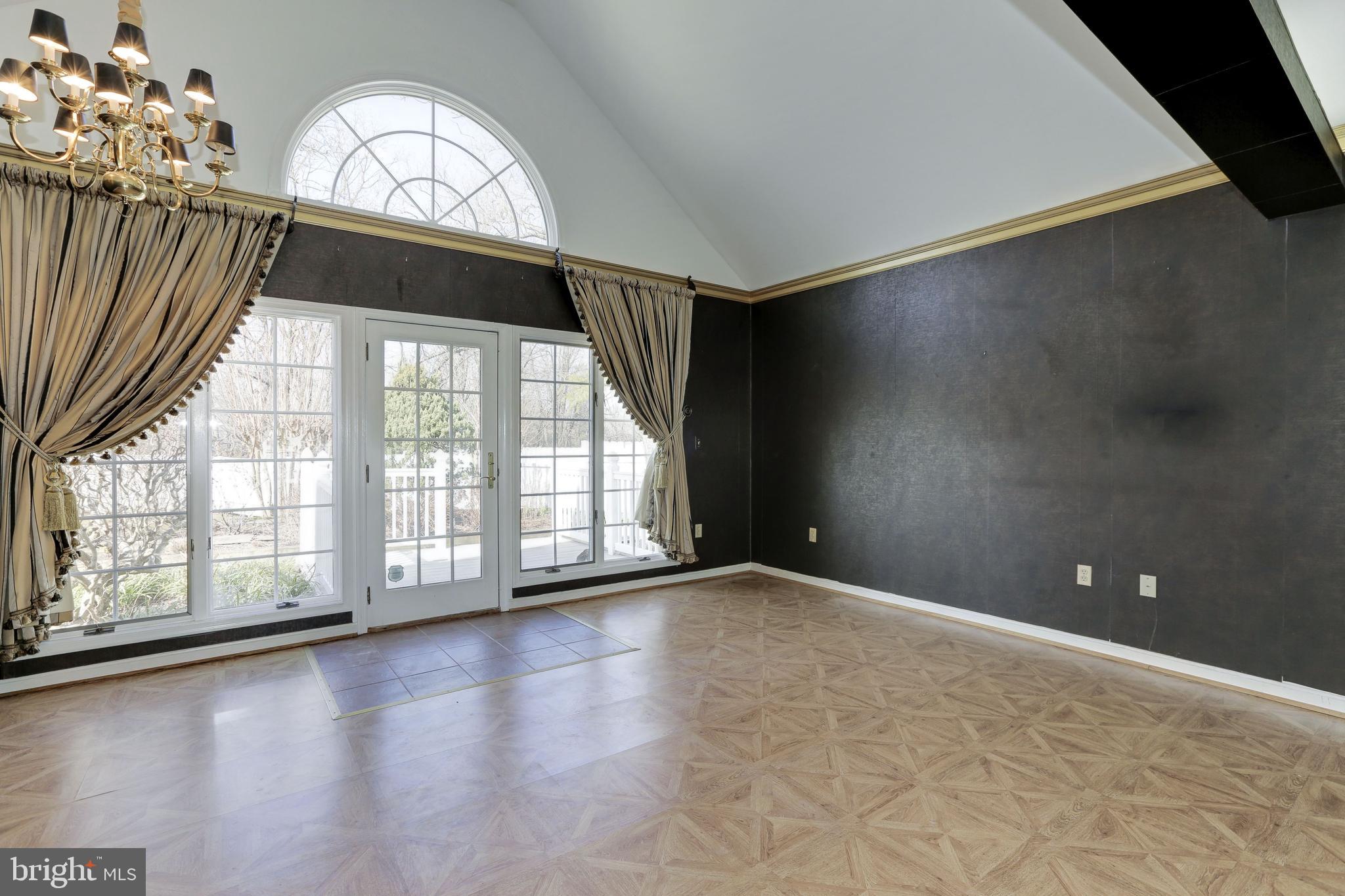 5472 Waterloo Road Columbia, MD 21045 - Photo 29 of 55 In-Law Suite