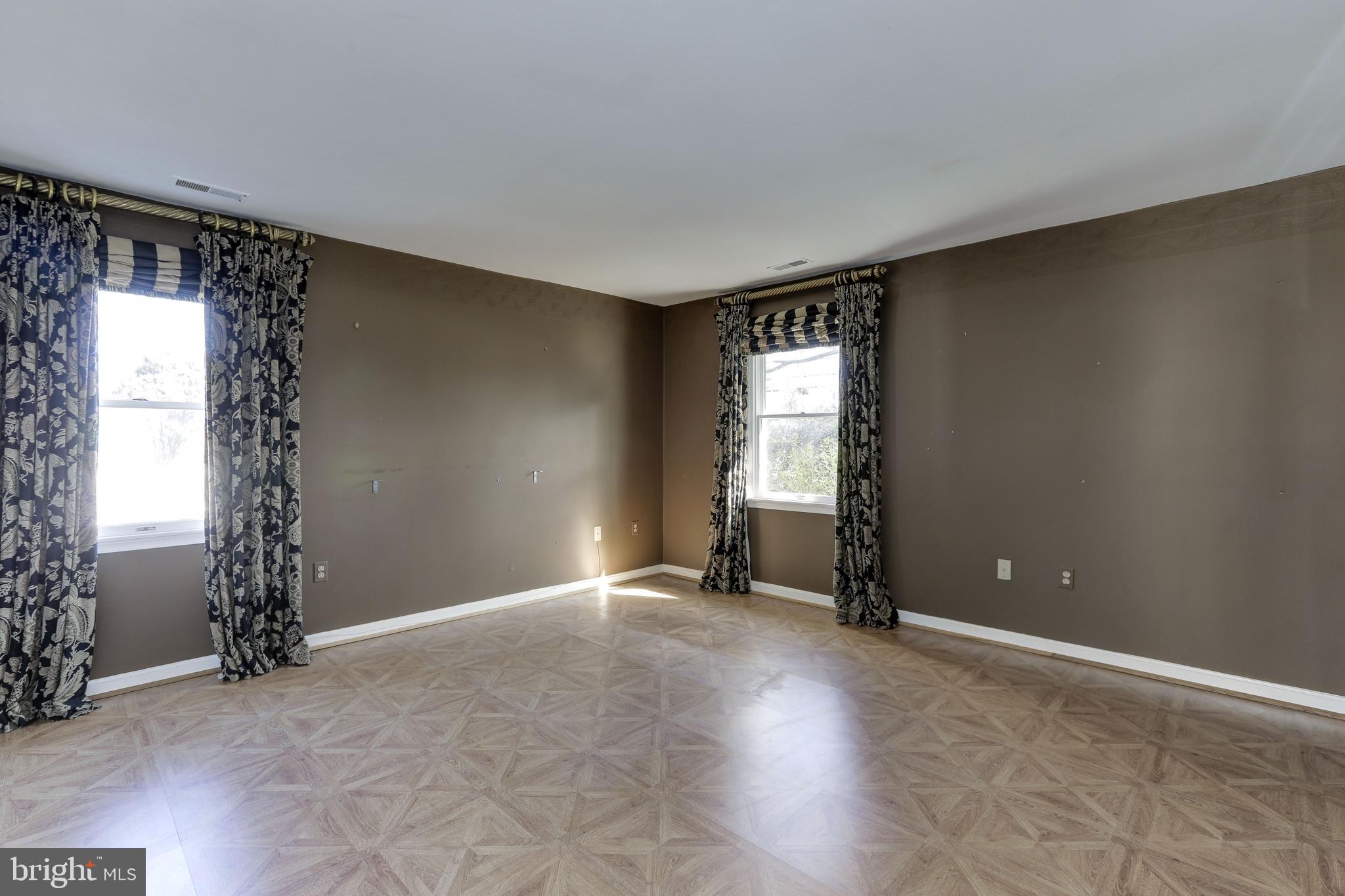 5472 Waterloo Road Columbia, MD 21045 - Photo 32 of 55 In-Law Suite