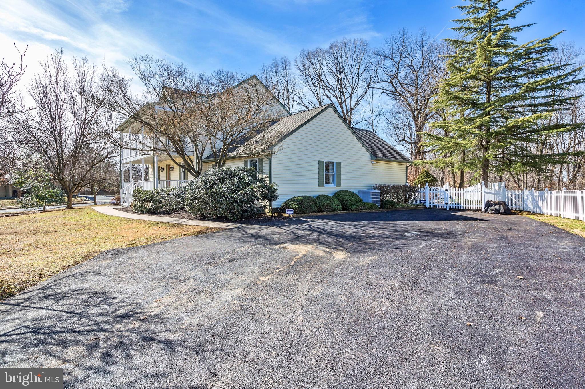 5472 Waterloo Road Columbia, MD 21045 - Photo 55 of 55 Driveway