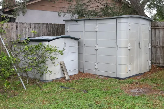 a view of outdoor space garden and entertaining space