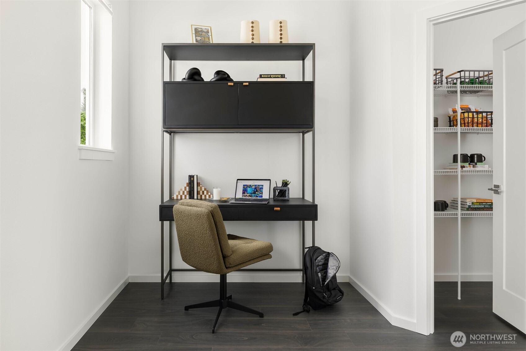 3915 198th Street Southeast, Unit B1 Bothell, WA 98012 - Photo 6 of 17 a living room with furniture and a window