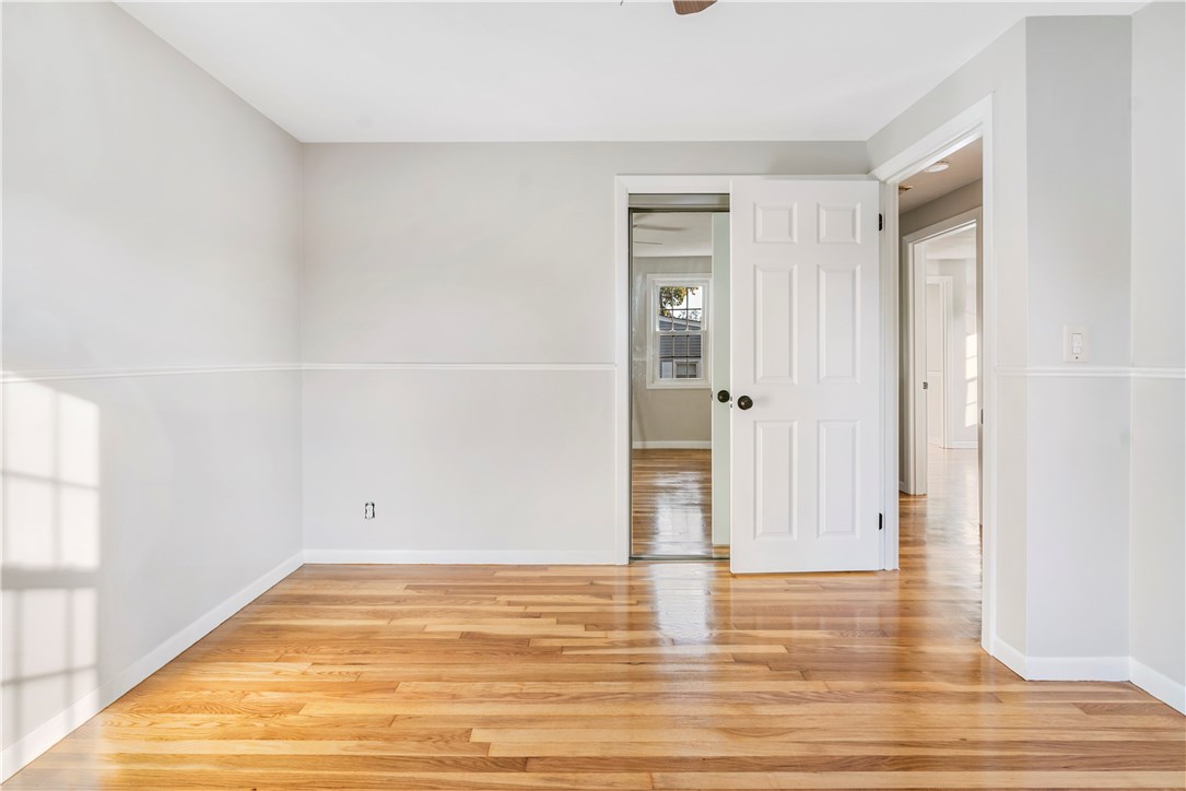 109 Hobbs Road Warwick, RI 02889 - Photo 8 of 16 Gallery Image 8