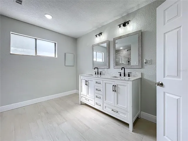 $459,900 | 1040 Waverly Drive, Longwood, FL 32750