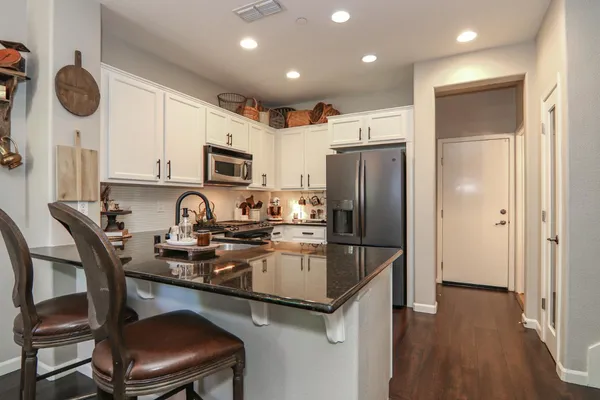 $474,000 | 304 Dante Circle, Roseville, CA 95678