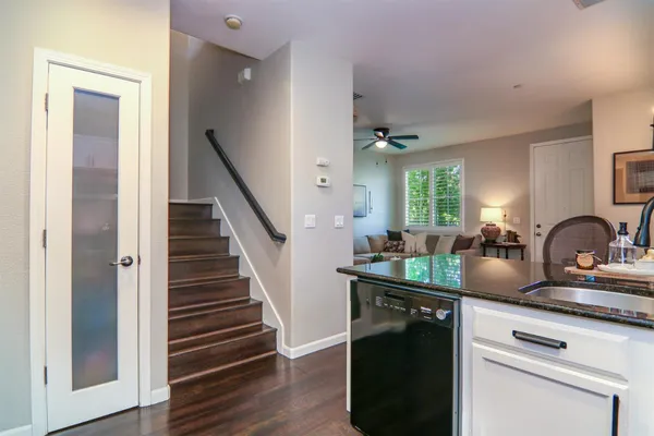 $474,000 | 304 Dante Circle, Roseville, CA 95678